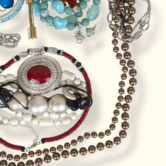 NEPTUNUS - Vintage To Now Jewelry Lot - 047 - Picture 5 of 7